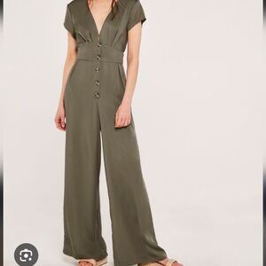 Apricot V NECK Jumpsuit Wide LEG NWT, Botique Size 6